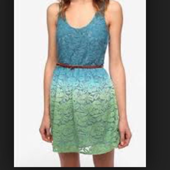 Urban outfitters lace dress - Picture 5 of 5